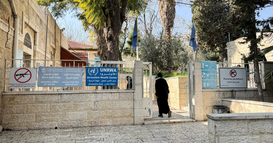 Israel Urged to Reverse UNRWA Ban