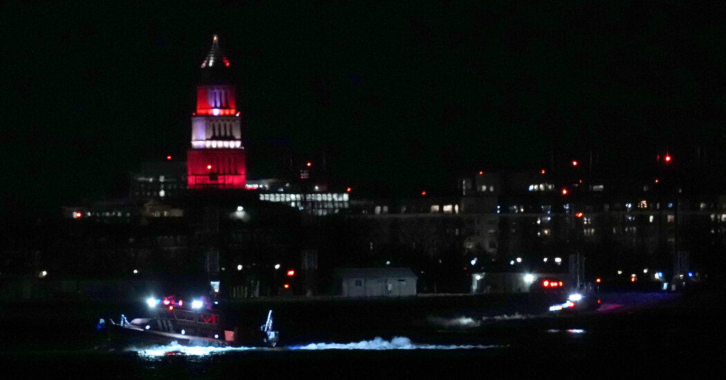 Live Updates: Small Plane Crashes Near Washington, D.C.
