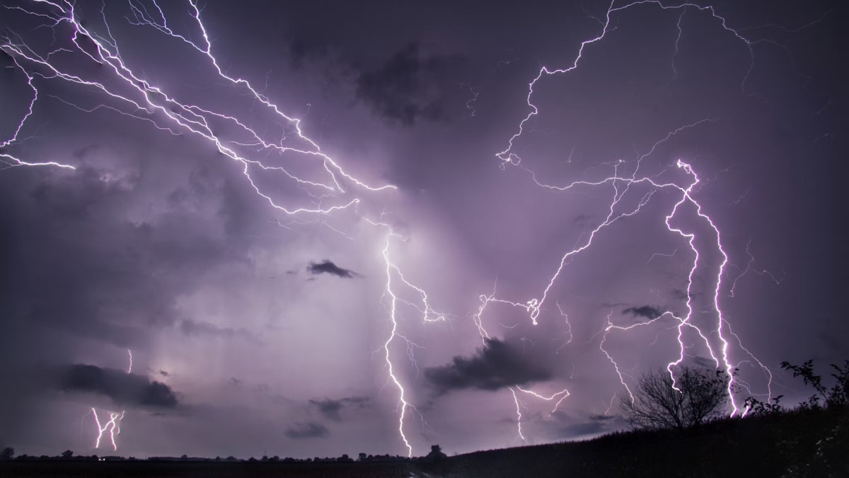 NASA’s ER-2 Aircraft Unveils Complex Gamma Rays from Thunderstorms