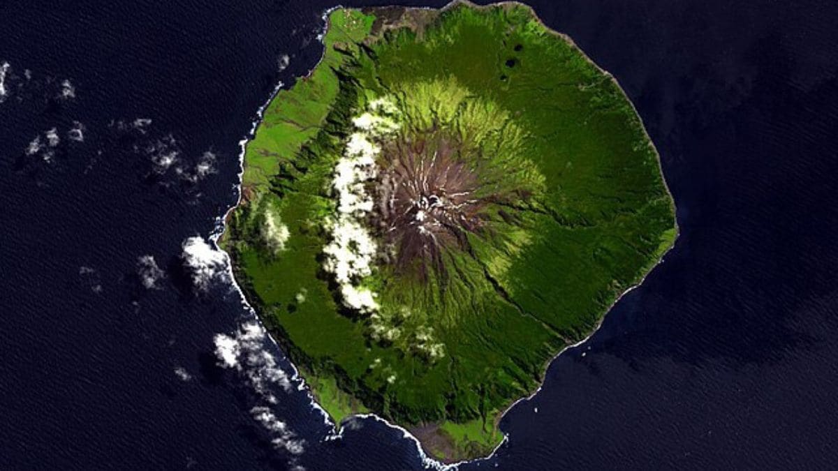 Tristan da Cunha: The Remote Island Shaped by Volcanic Forces and Rich Ecosystems