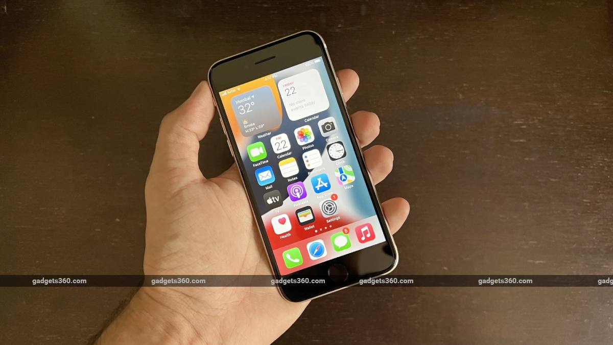iPhone SE 4 Tipped to Feature iPhone 14-Like Notch; Dummy Images Hint at Key Design Changes