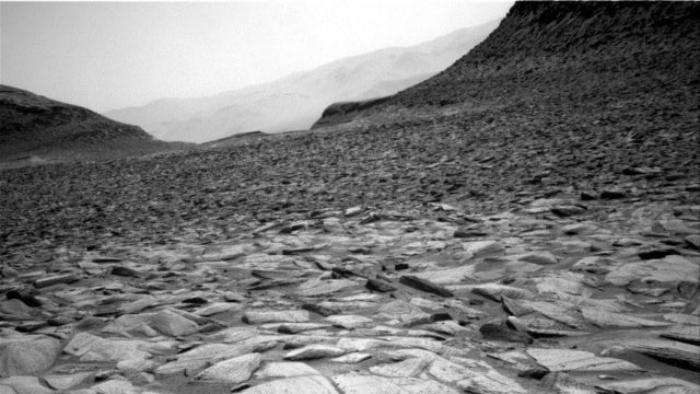 NASA’s Curiosity Rover Explores Mars’ Texoli Butte Amid New Challenges