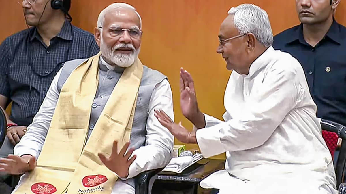 Behind The Scenes: A ‘George Fernandes’ In JD(U) Strengthening Nitish Kumar’s Political Return