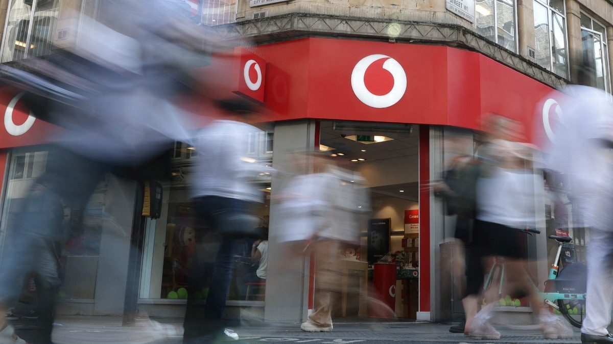 Vodafone Makes World’s First Satellite Video Call Using Standard Smartphone