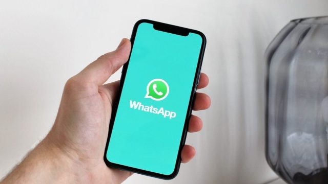 WhatsApp for Android Begins Testing Ability to Open View Once Media on Linked Devices