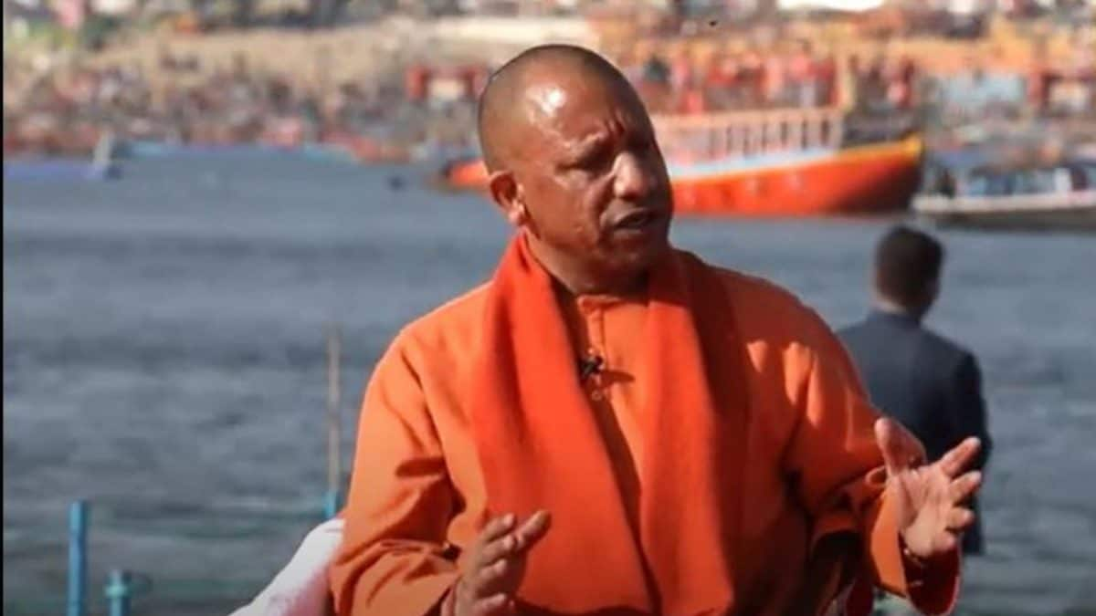 Delhi Election 2025 LIVE: Yogi Says AAP Making Aadhaar Cards For Bangladeshis, Rohingyas To Help Them Settle In Delhi