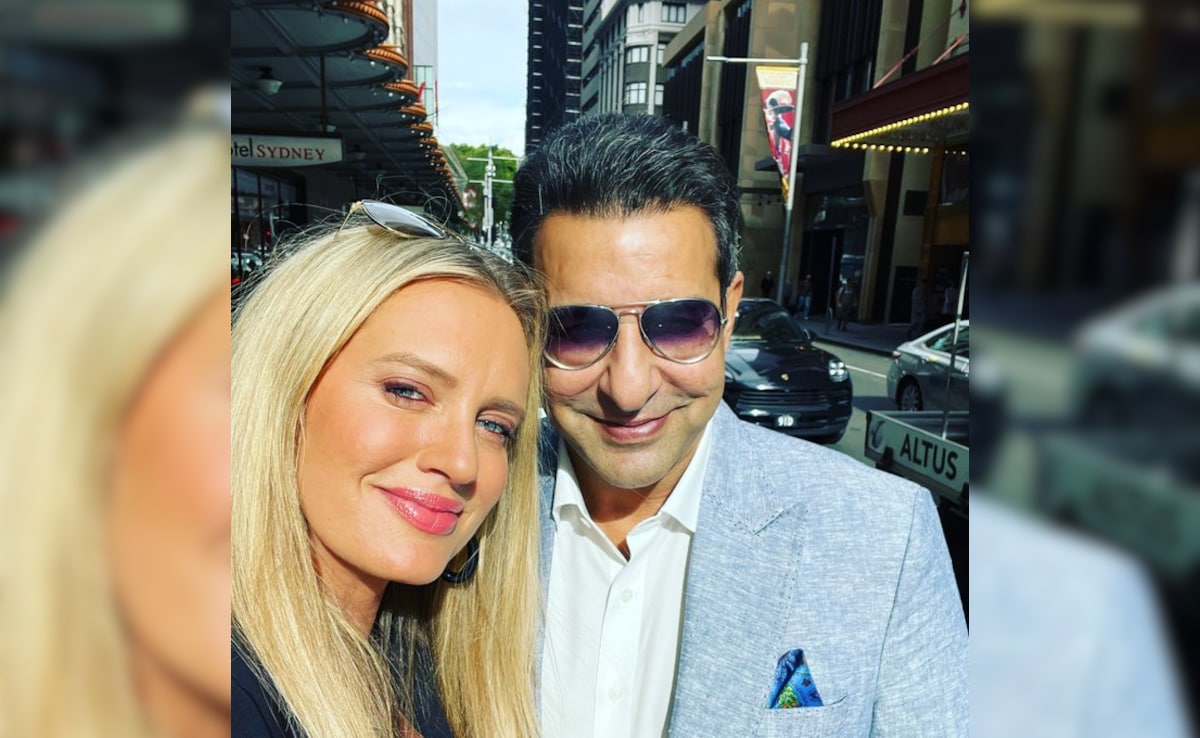 Wasim Akram’s Wife Fact Checks Social Media Account Over ‘Divorced XI’ Post