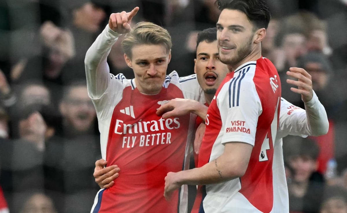 Arsenal Thrash Man City To Boost Title Challenge, Man Utd Lose To Crystal Palace