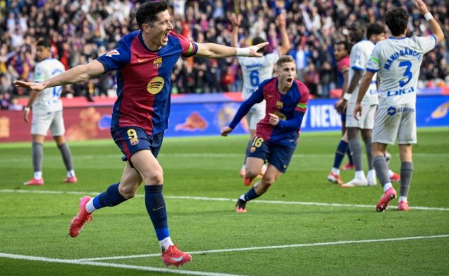 Robert Lewandowski Earns Barcelona Win Over Alaves To Preserve La Liga Title Hopes