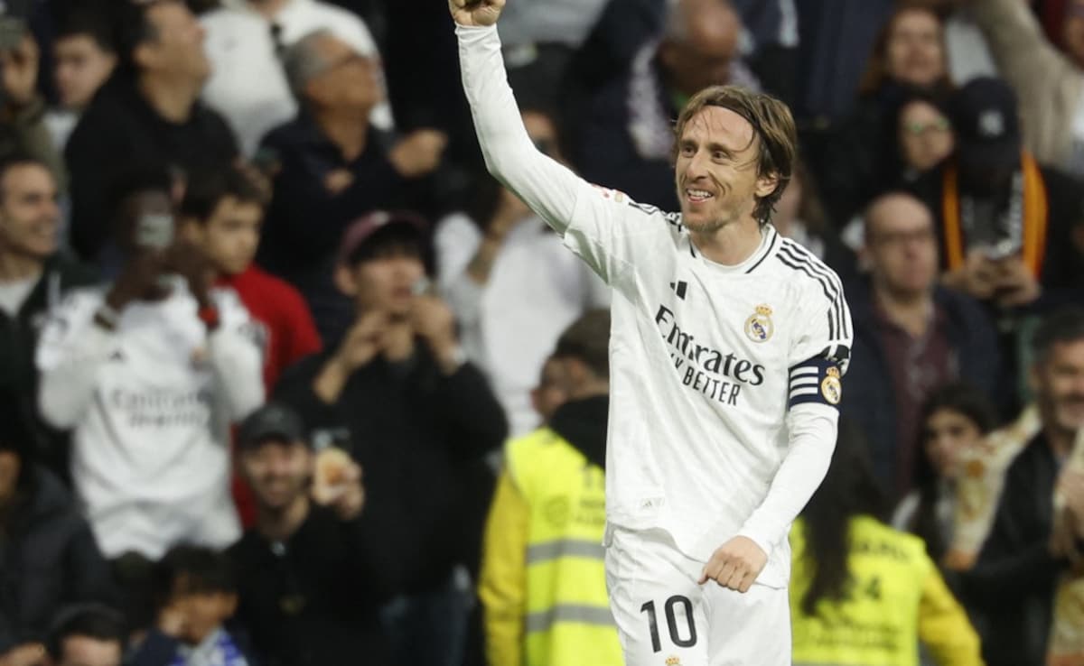 La Liga: Luka Modric Stunner Maintains Real Madrid Title Charge