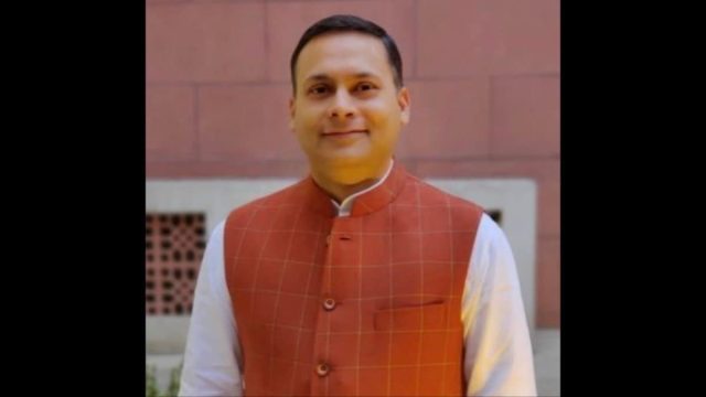 8 Months On, BJP’s Amit Malviya Likely To Continue Case Against Santanu Sinha For Viral 2024 Facebook Post