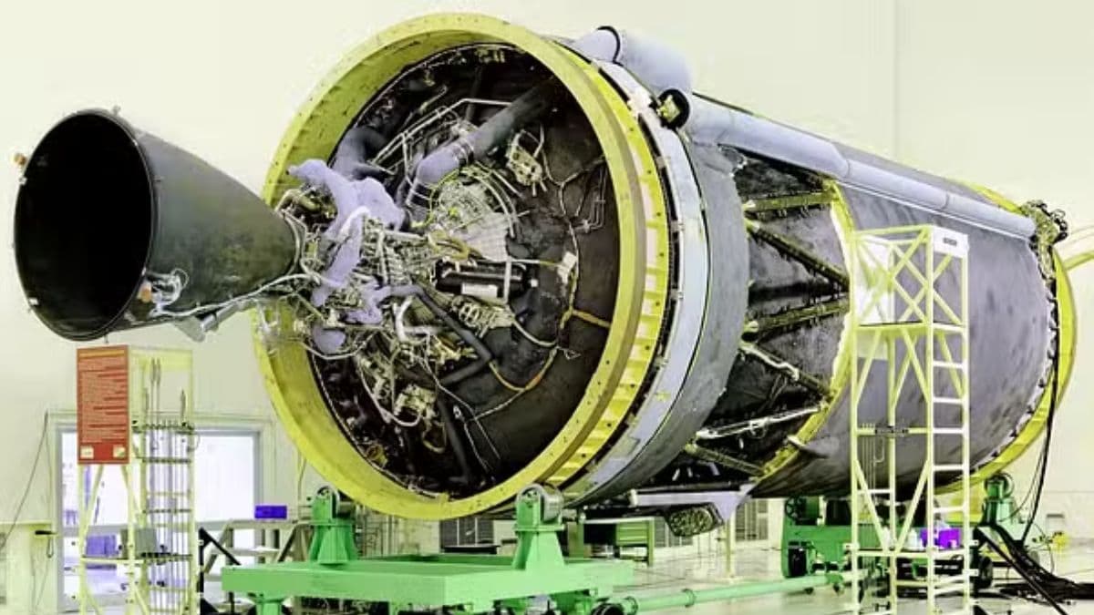 ISRO Successfully Conducts CE20 Cryogenic Engine Vacuum Test for LVM-3