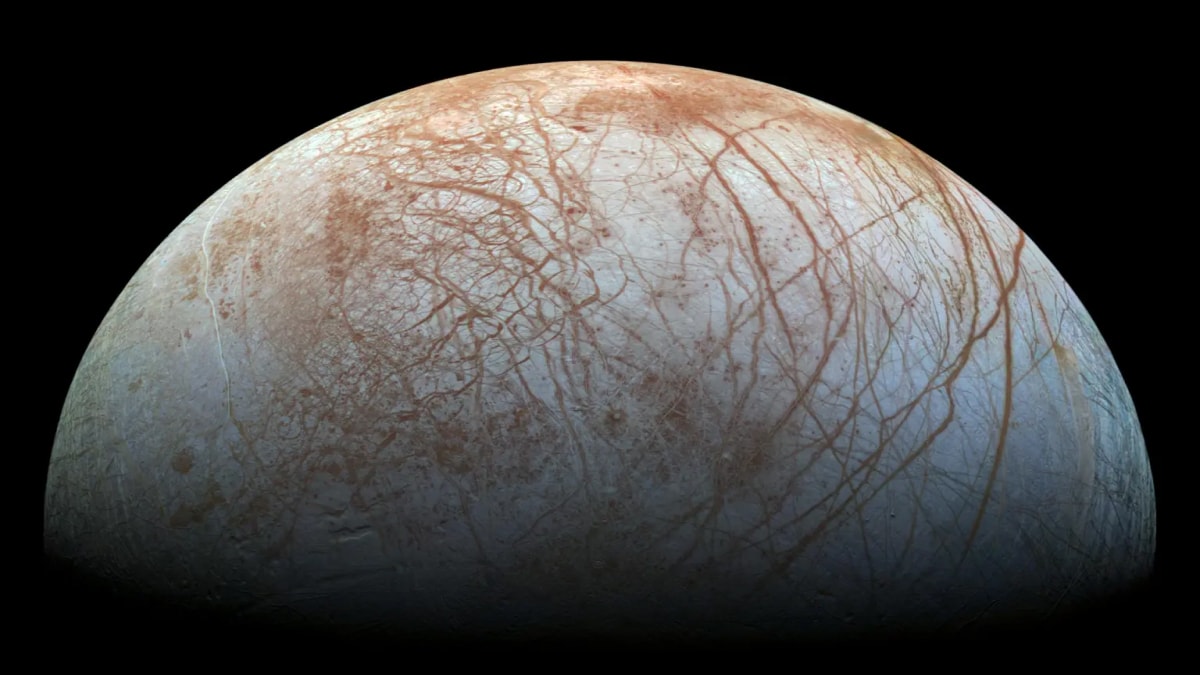 NASA’s Europa Clipper Launches to Explore Life Possibilities on Icy Moon Europa