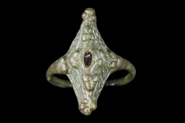 Ancient Rare Ring Belonging to ‘Painted People’ Discovered in Scotland