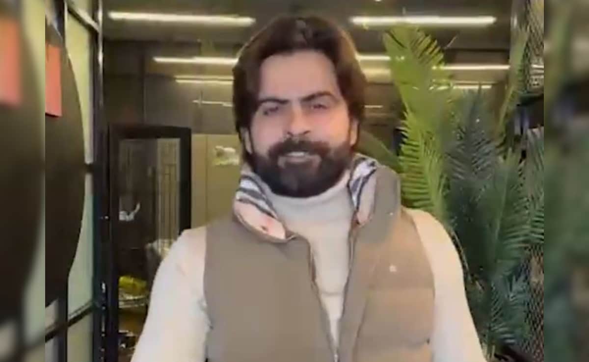 Ignored Pakistan Star Introduces His Champions Trophy Replacement In PCB Video, Then Slams Selection