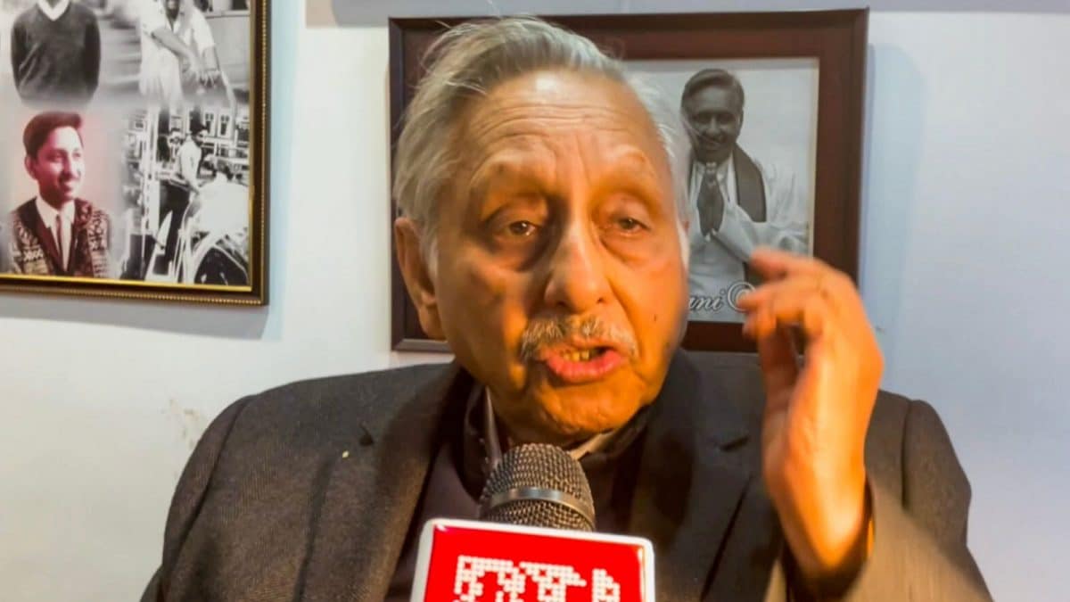 ‘Rajiv Gandhi Failed At Cambridge & Imperial College, Became PM’: Mani Shankar Aiyar Stirs Fresh Controversy