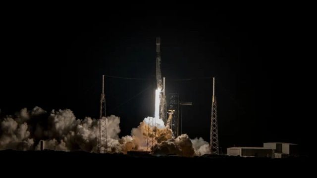 Falcon 9 Launches 28 Starlink Satellites, Scores Droneship Landing for 23rd Time