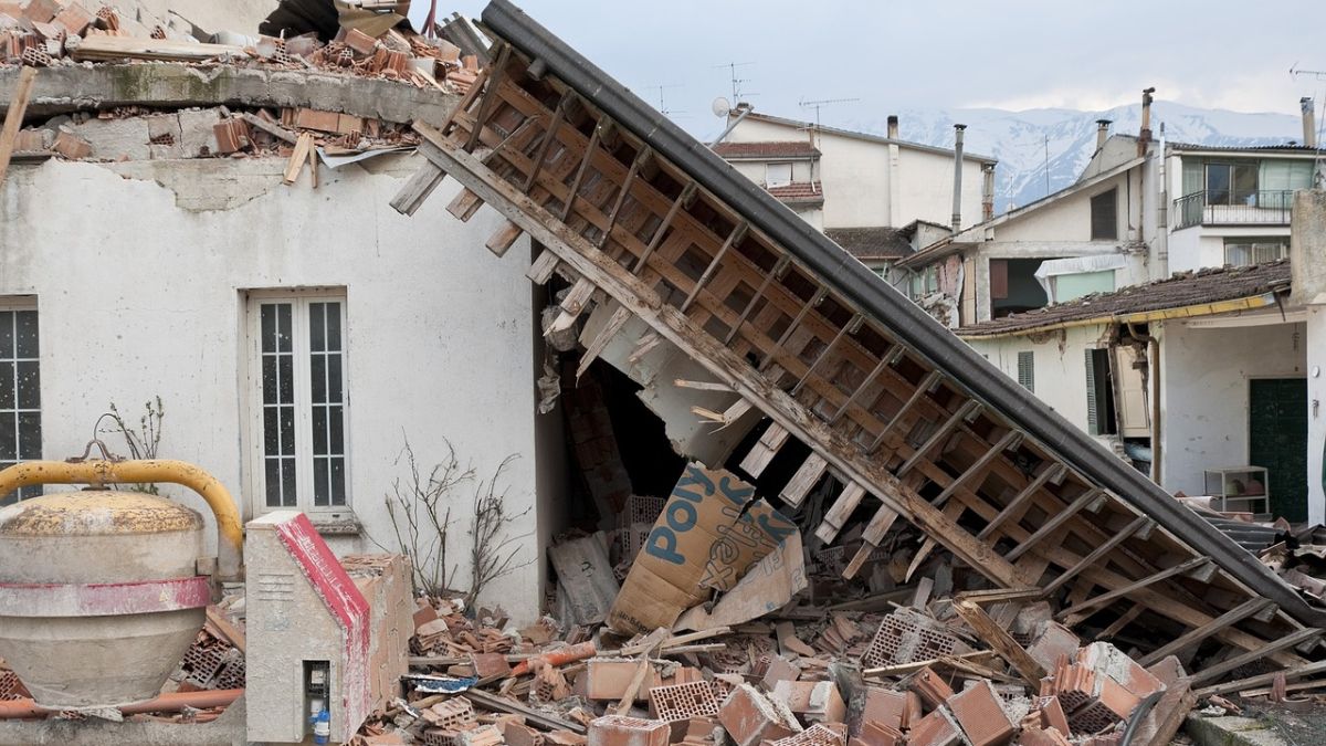 Myanmar Earthquake: Magnitude 7.7 Hits Mandalay, Devastates Region