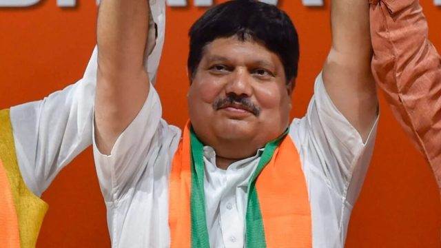 Arrest Warrant Issued Against BJP’s Arjun Singh Over Violence Outside His Residence