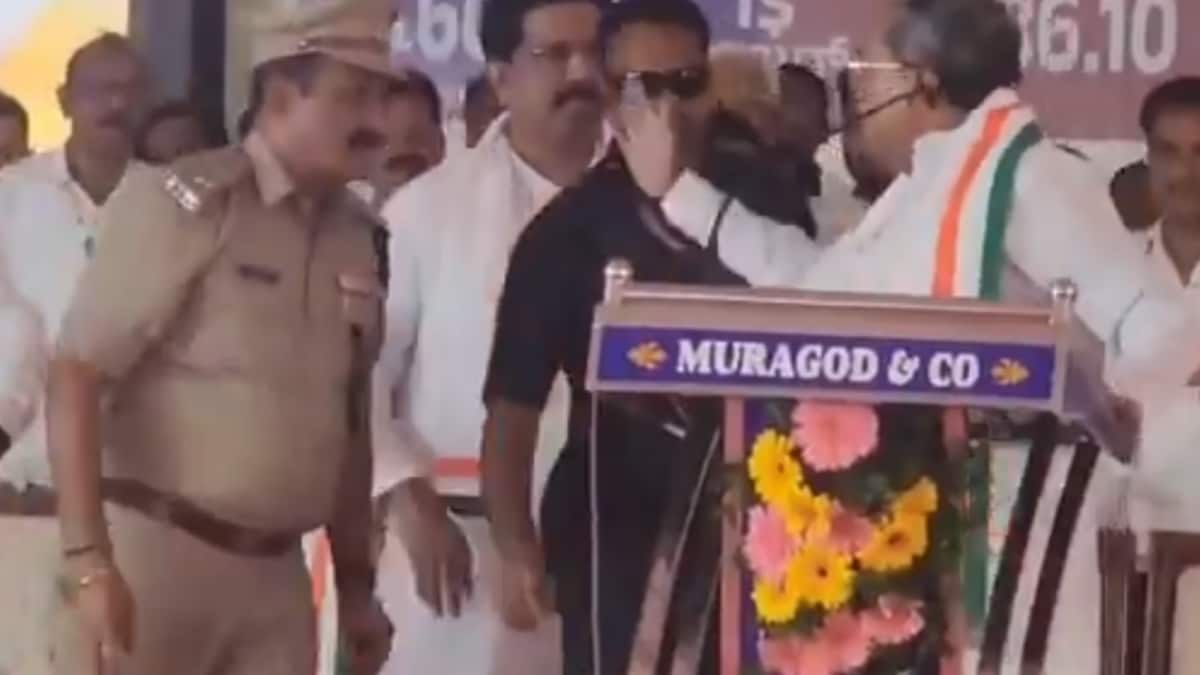 Karnataka CM Siddaramaiah Publicly Castigates, Raises Hand To Slap Cop Over Security Scuffle | Video