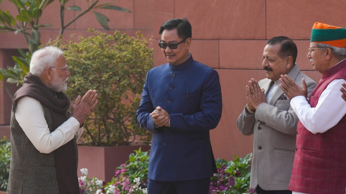 Waqf Bill In Lok Sabha Today: Who Backs, Who Opposes And How Do Numbers Add Up In Parliament?