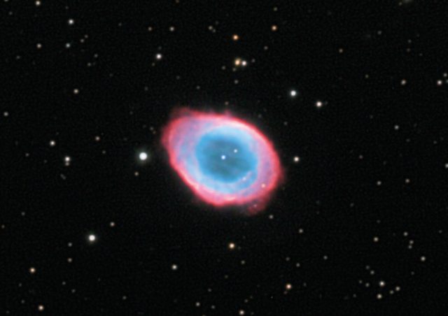 Lyra’s stunning smoke ring – M57 – Astronomy Now